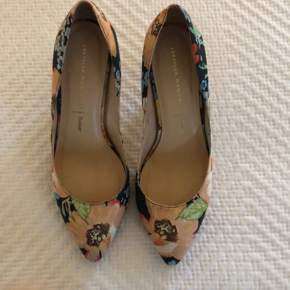 Floral heel